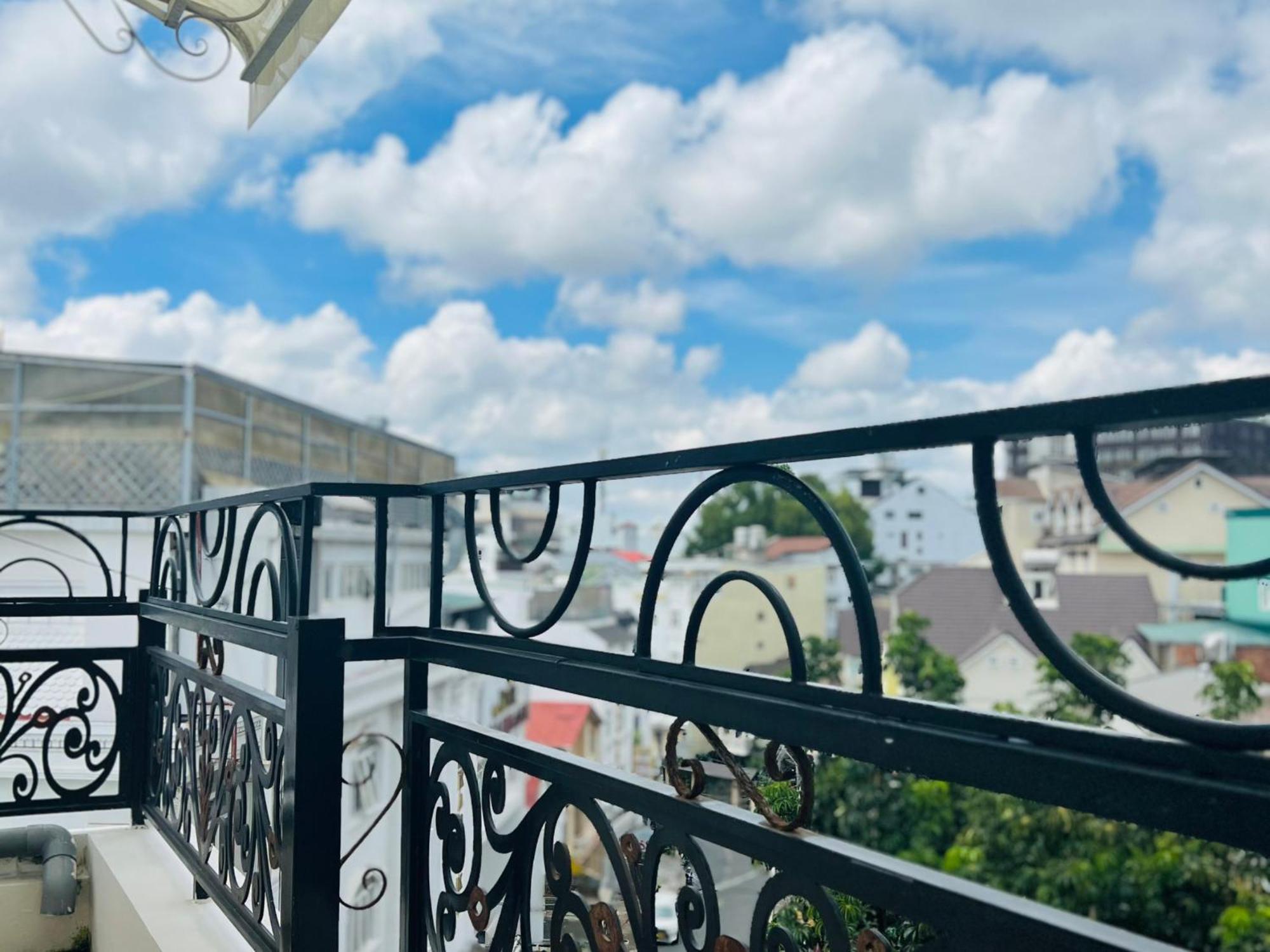 Nature Hotel - Dalat 3 エクステリア 写真